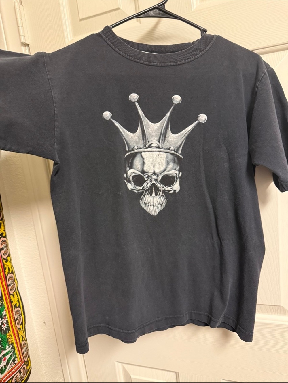 Epic Jnco y2k tee with Skull / crown 
Graphic Skull Crown T-Shirt